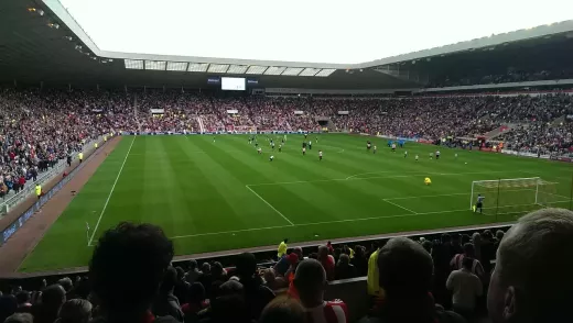 Aus der Trainerbank: Erkundung von Führungsstilen in der Premier League